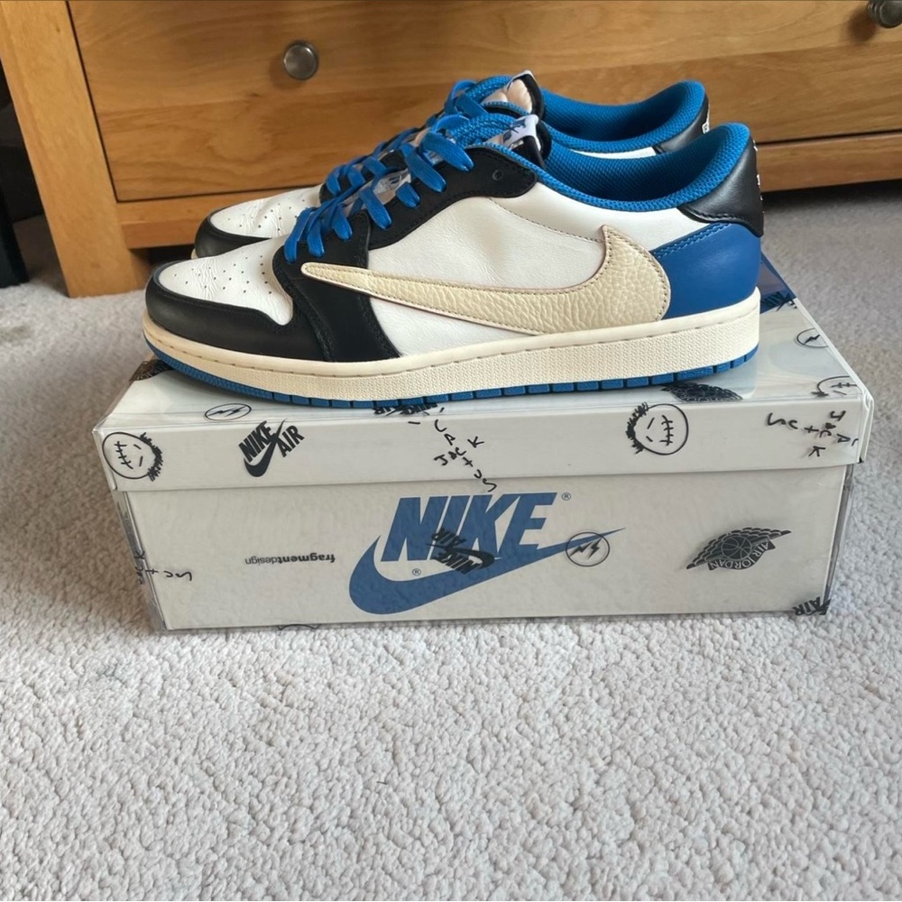Air Jordan 1 low X Fragment design X Travis Scott
